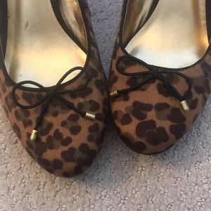 LOFT leopard print bow heels - size 8